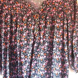 NWOT Knox Rose Black floral Blouse- 3/4 sleeve- size LG